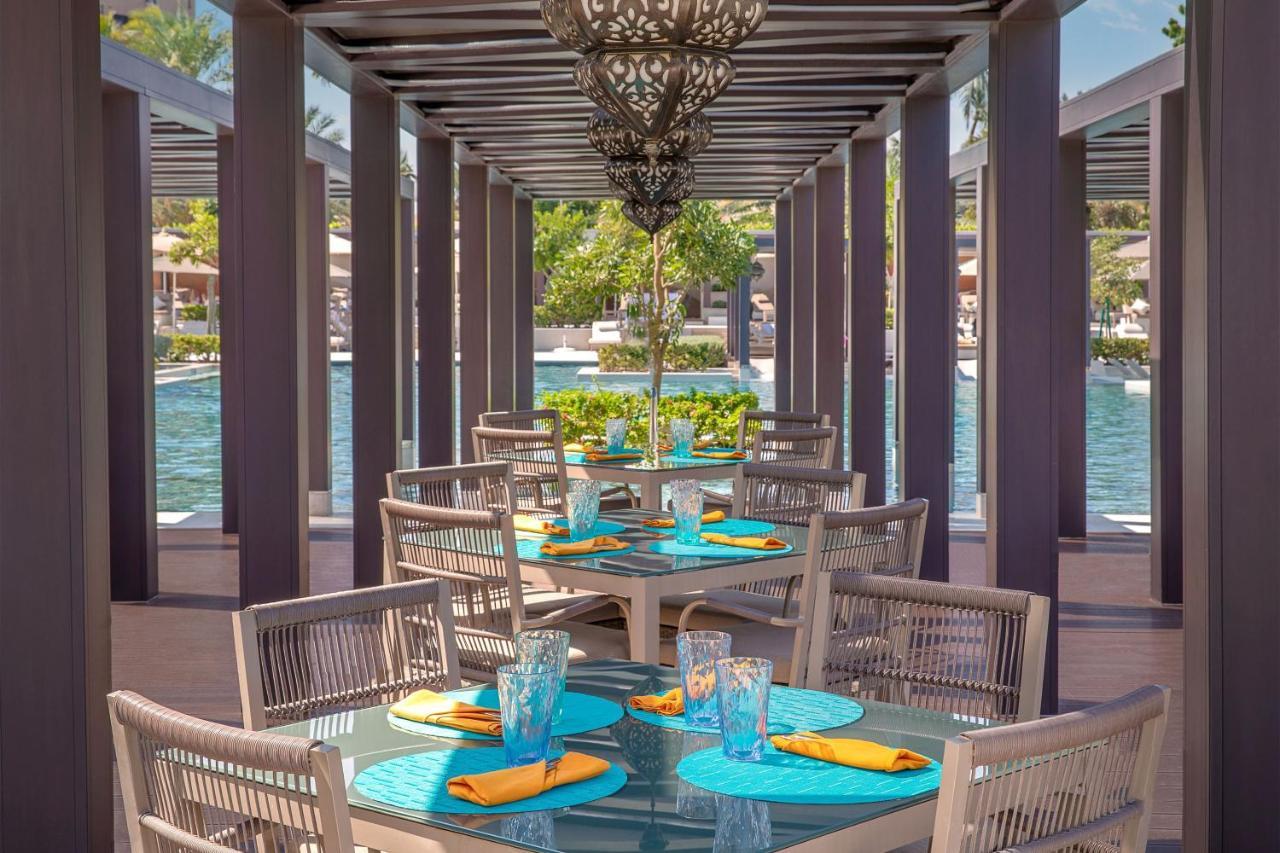 ดับเบิลยู มัสกัต Hotel ภายนอก รูปภาพ The Beach Club