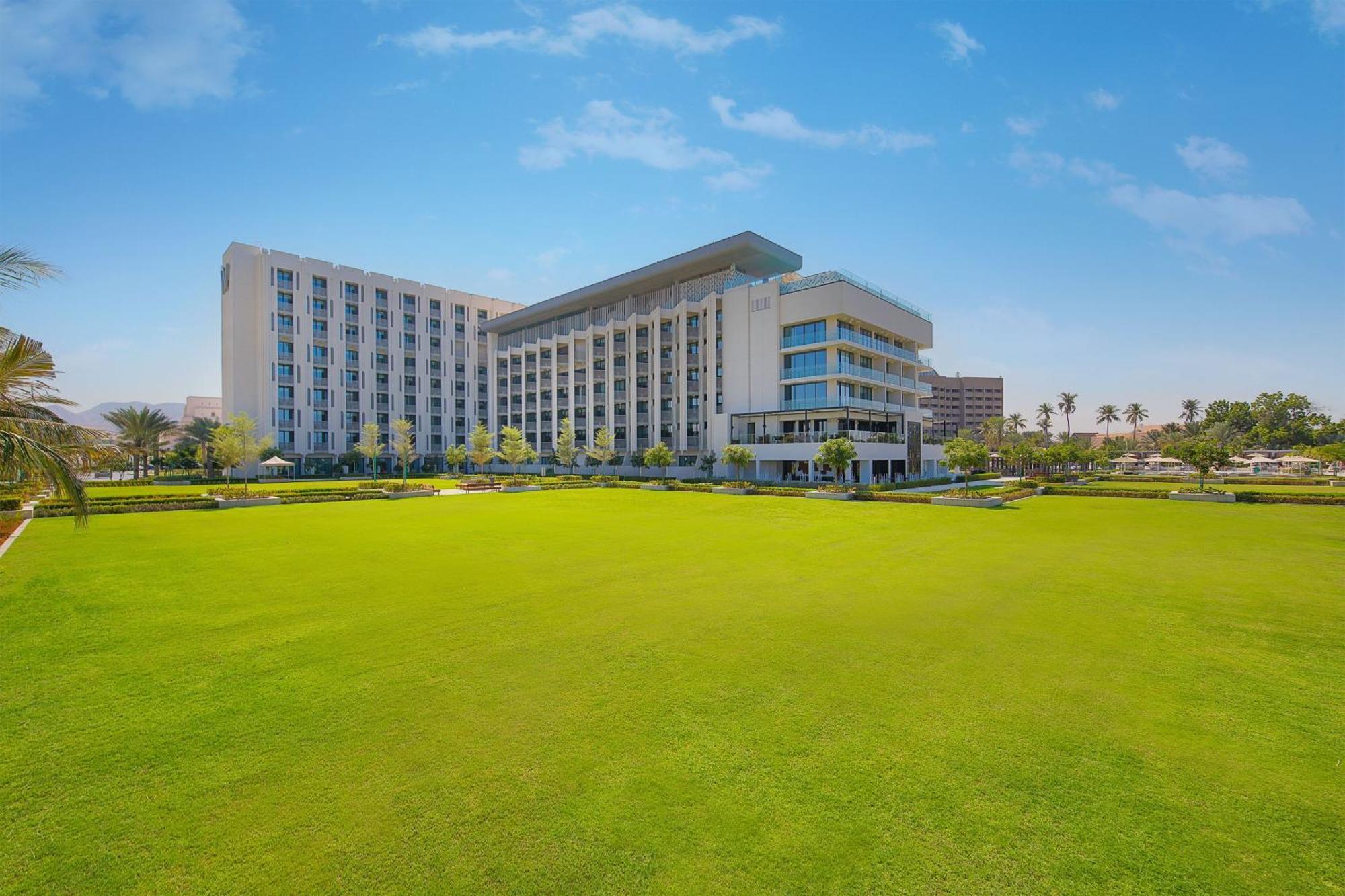 ดับเบิลยู มัสกัต Hotel ภายนอก รูปภาพ University Campus