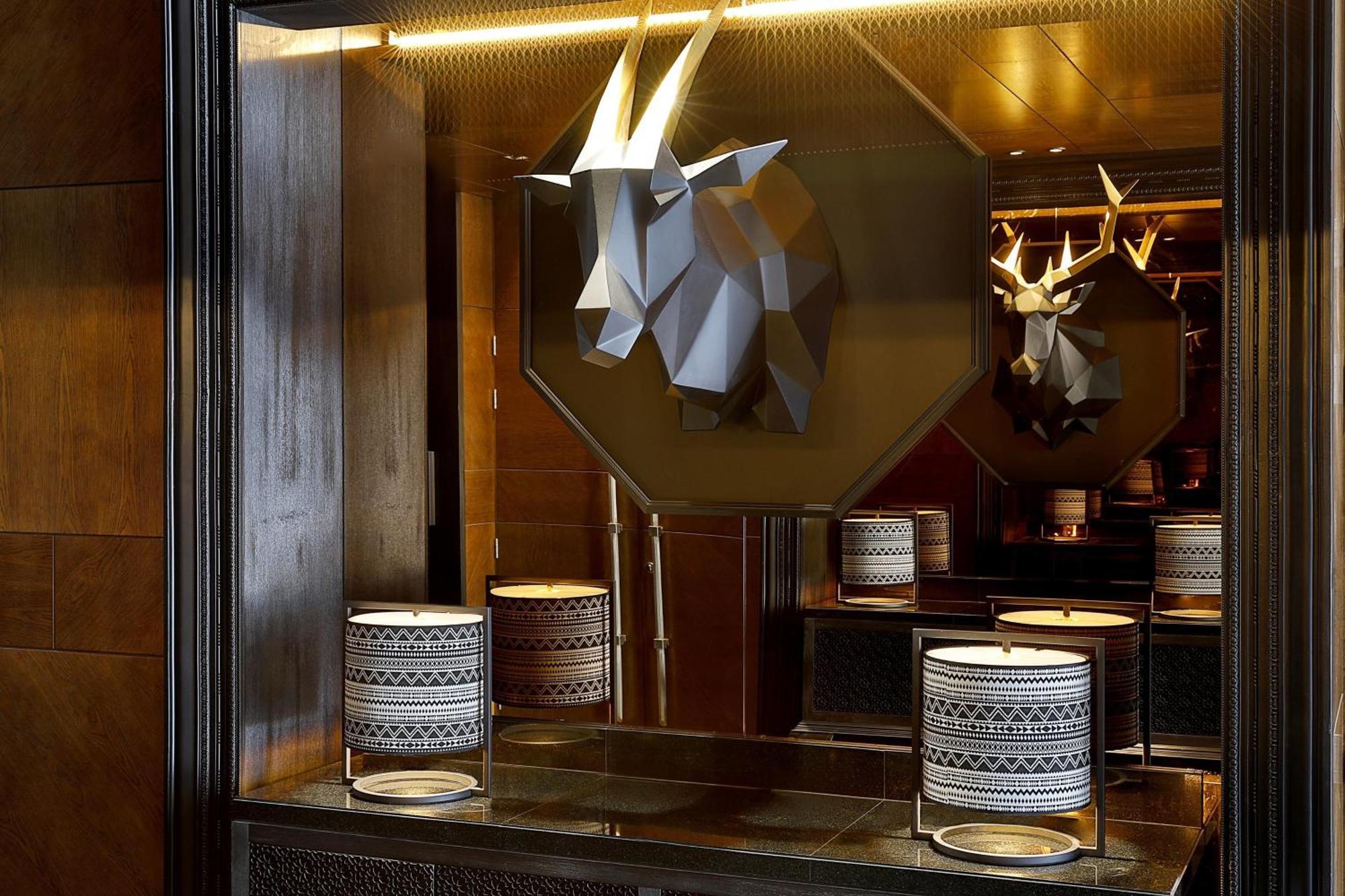 ดับเบิลยู มัสกัต Hotel ภายนอก รูปภาพ The interior of the restaurant
