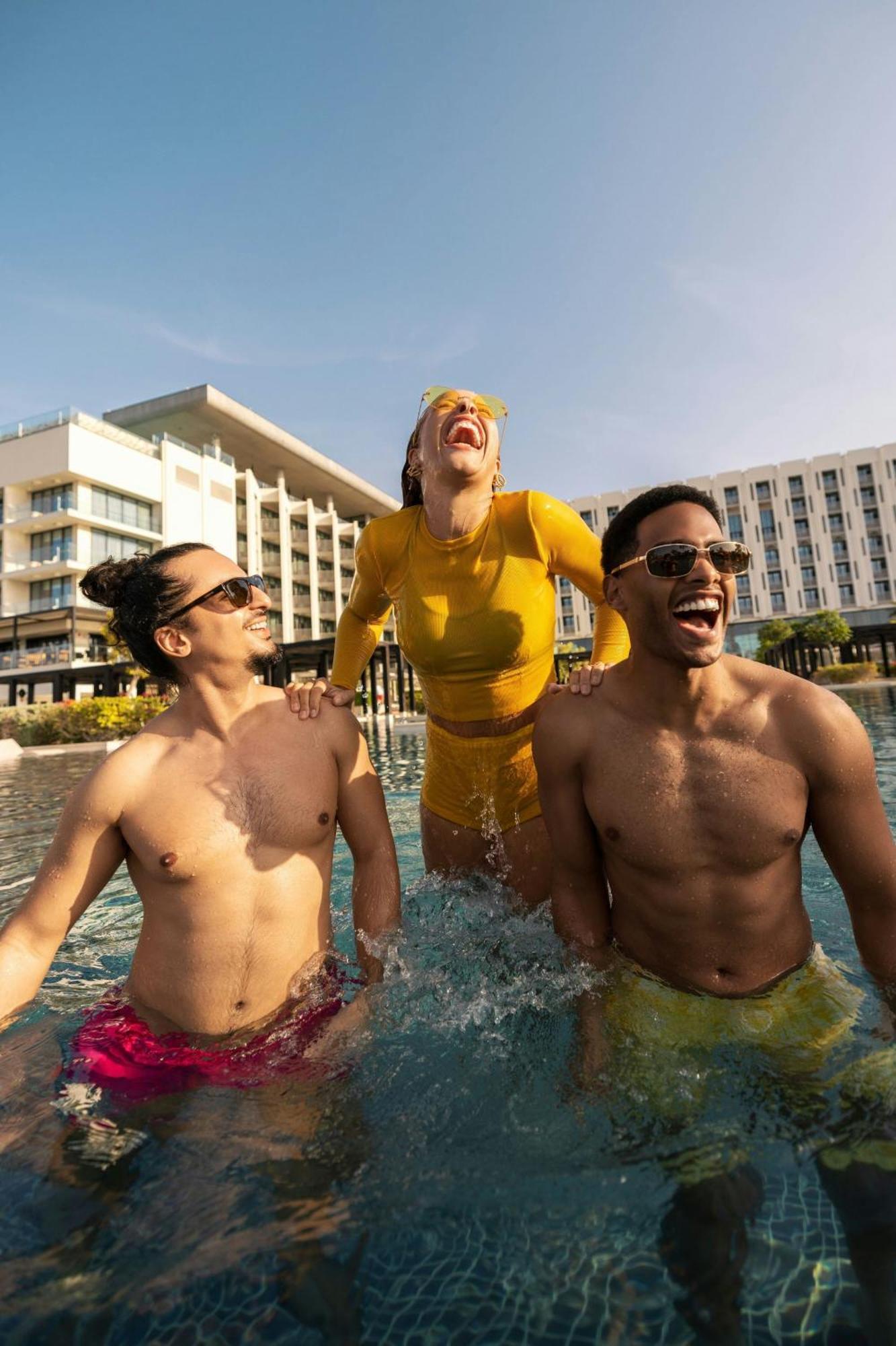 ดับเบิลยู มัสกัต Hotel ภายนอก รูปภาพ The swimming pool at the Hilton Sharm El Sheikh Resort